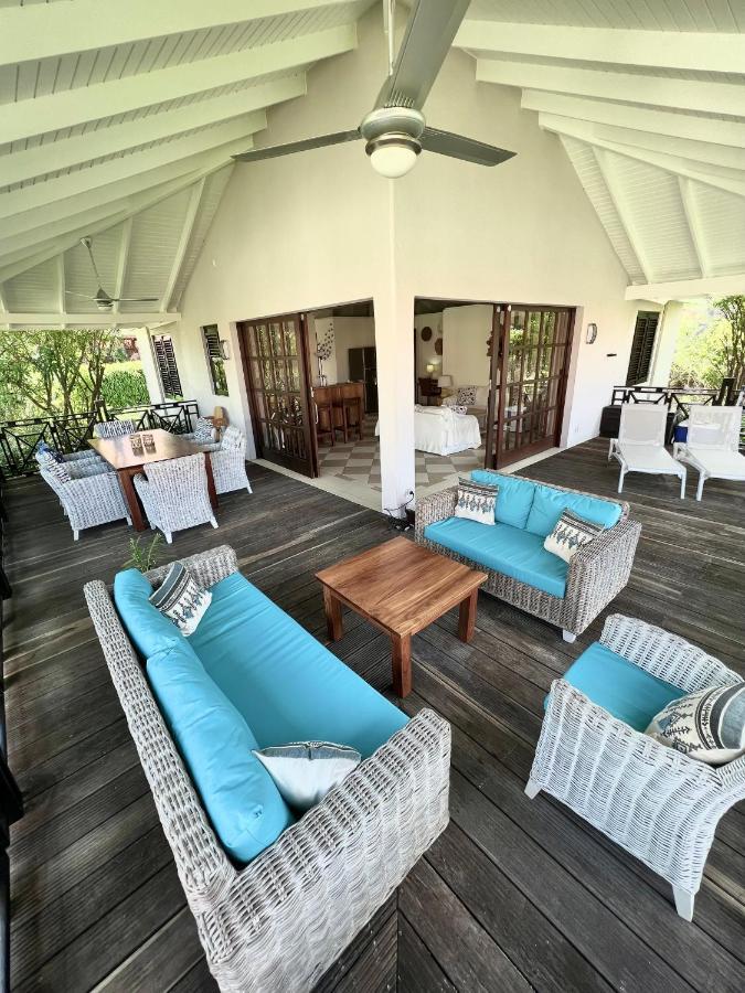 Vrijstaande Bb Beach Villa Azure Блу-Бэй Экстерьер фото