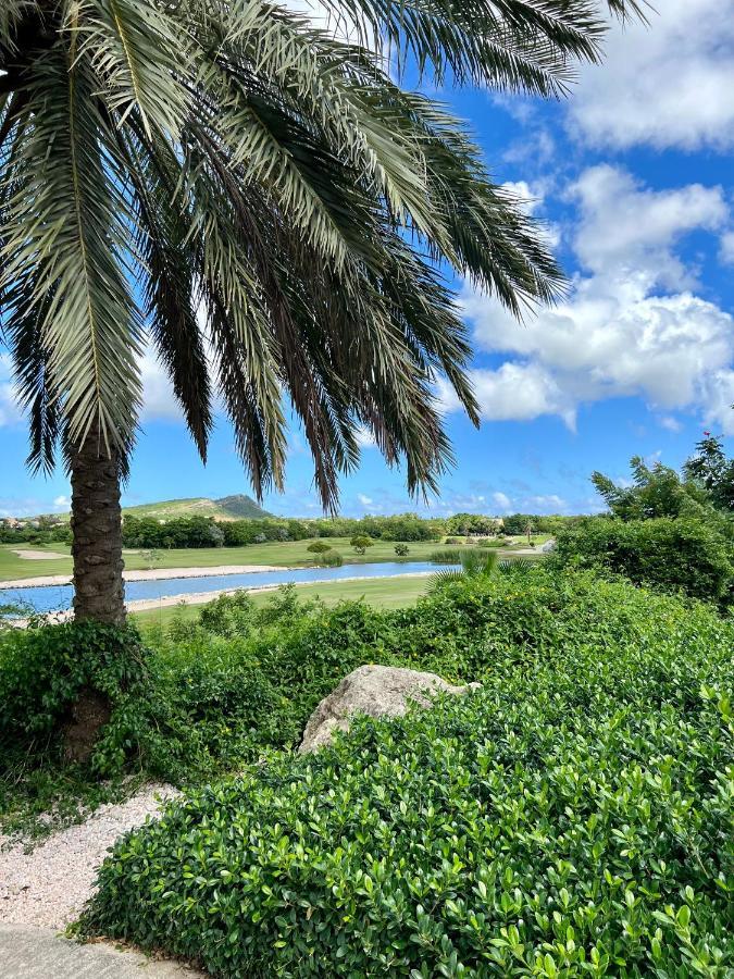 Vrijstaande Bb Beach Villa Azure Блу-Бэй Экстерьер фото
