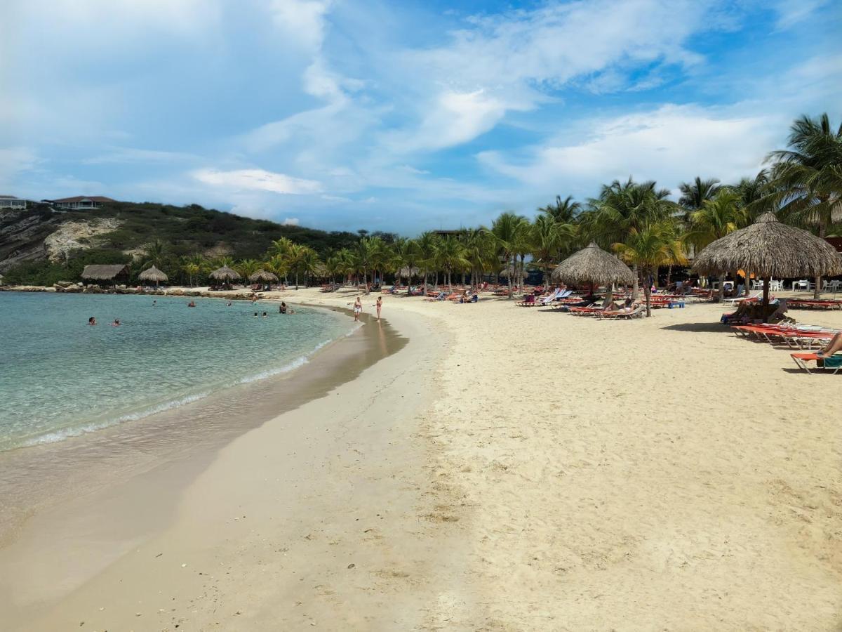 Vrijstaande Bb Beach Villa Azure Блу-Бэй Экстерьер фото